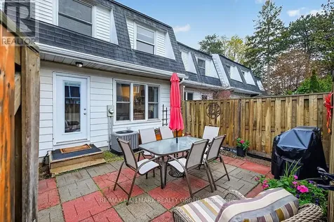 912 Dynes Road Ottawa ON K2C 0G8
