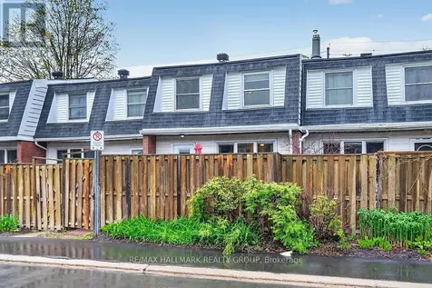 912 Dynes Road Ottawa ON K2C 0G8