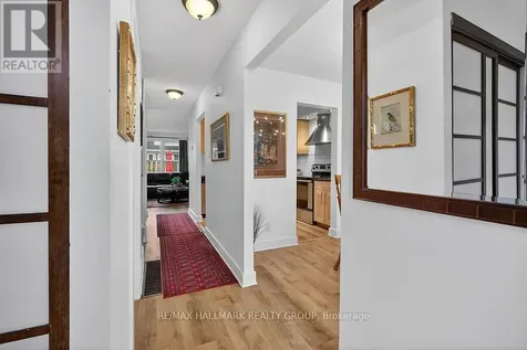 912 Dynes Road Ottawa ON K2C 0G8