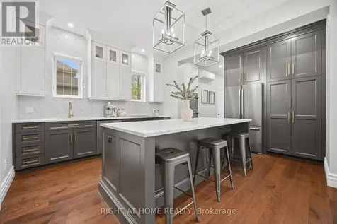 56 Chestnut Avenue Brantford ON N3T 4C2