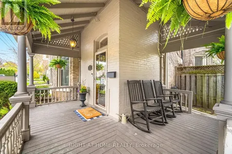 56 Chestnut Avenue Brantford ON N3T 4C2