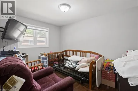179 Vancouver Street London ON N5W 4R5