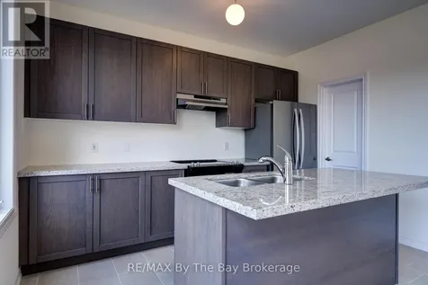 61 Rosanne Circle Wasaga Beach ON L9Z 0M8