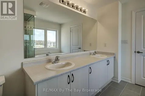 61 Rosanne Circle Wasaga Beach ON L9Z 0M8