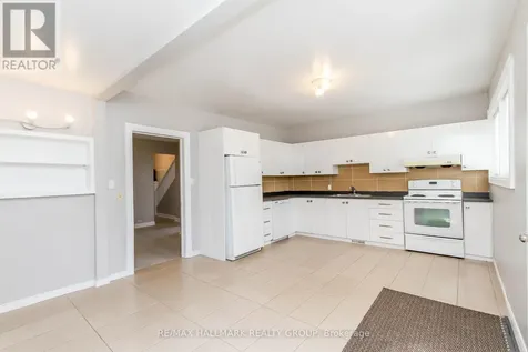 448 Pleasant Park Road Ottawa ON K1H 5N1