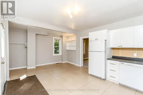 448 Pleasant Park Road Ottawa ON K1H 5N1