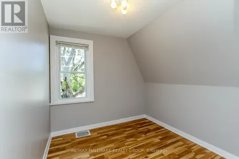 448 Pleasant Park Road Ottawa ON K1H 5N1