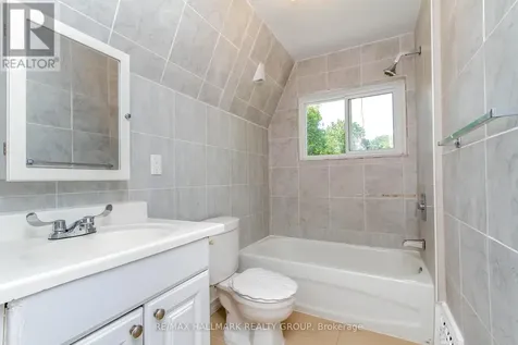 448 Pleasant Park Road Ottawa ON K1H 5N1
