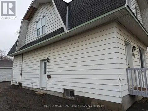 448 Pleasant Park Road Ottawa ON K1H 5N1