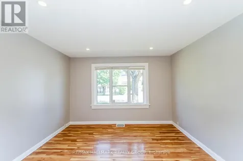 448 Pleasant Park Road Ottawa ON K1H 5N1
