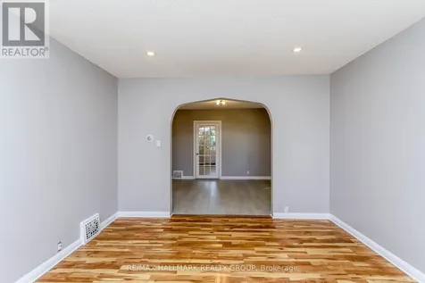 448 Pleasant Park Road Ottawa ON K1H 5N1