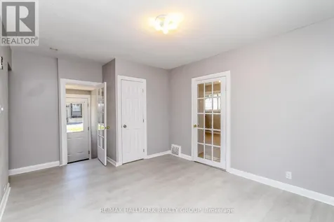 448 Pleasant Park Road Ottawa ON K1H 5N1