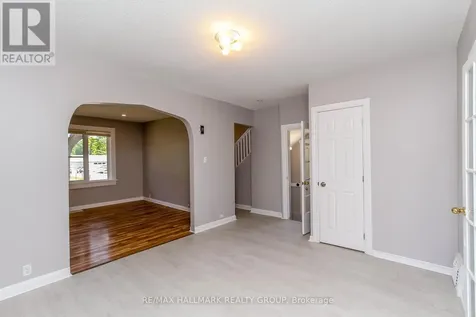 448 Pleasant Park Road Ottawa ON K1H 5N1