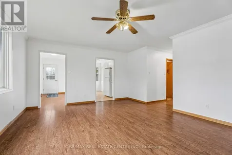 449 Mosley Street Wasaga Beach ON L9Z 2J4