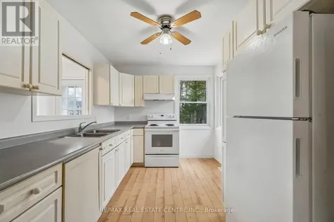 449 Mosley Street Wasaga Beach ON L9Z 2J4