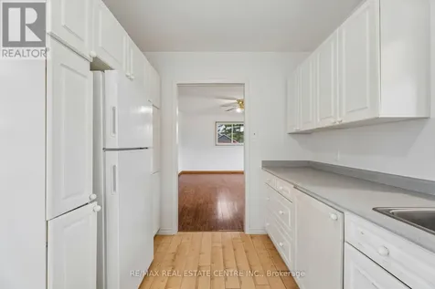 449 Mosley Street Wasaga Beach ON L9Z 2J4