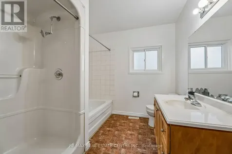 449 Mosley Street Wasaga Beach ON L9Z 2J4