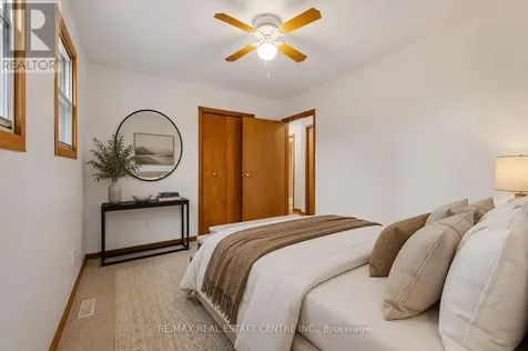 449 Mosley Street Wasaga Beach ON L9Z 2J4