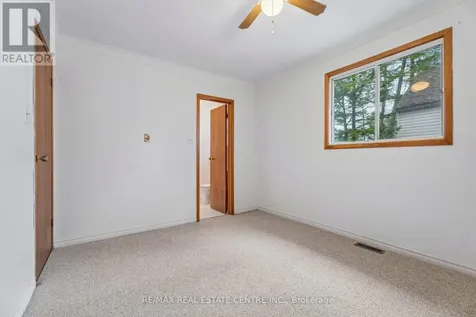 449 Mosley Street Wasaga Beach ON L9Z 2J4