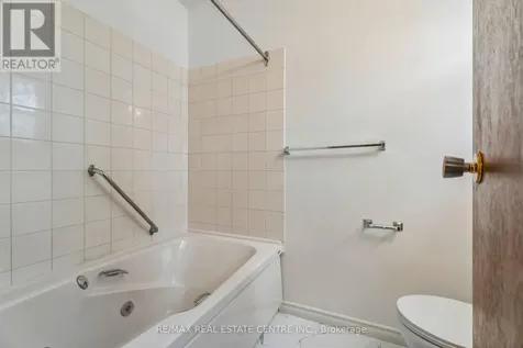 449 Mosley Street Wasaga Beach ON L9Z 2J4