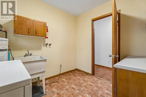 449 Mosley Street Wasaga Beach ON L9Z 2J4