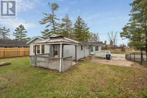 449 Mosley Street Wasaga Beach ON L9Z 2J4
