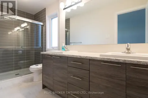 1022 Kijik Crescent Ottawa ON K1X 1G6