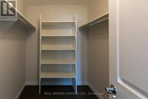 1022 Kijik Crescent Ottawa ON K1X 1G6