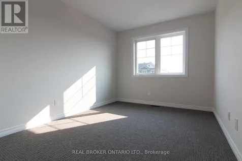 1022 Kijik Crescent Ottawa ON K1X 1G6