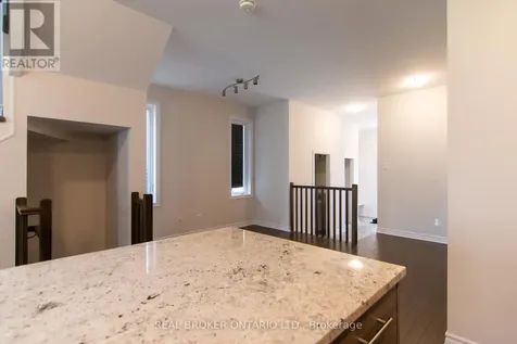 1022 Kijik Crescent Ottawa ON K1X 1G6