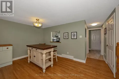 35 Monterey Drive Ottawa ON K2H 7A9