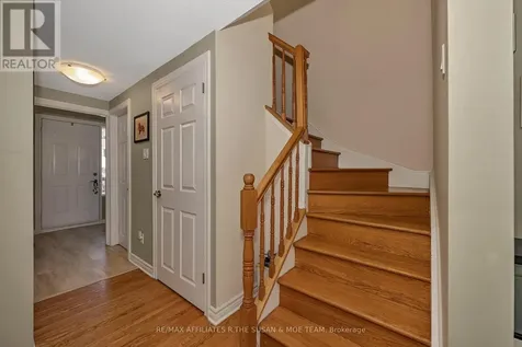 35 Monterey Drive Ottawa ON K2H 7A9