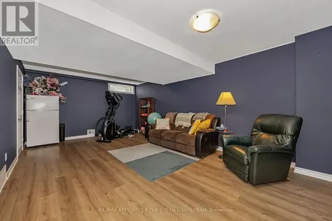35 Monterey Drive Ottawa ON K2H 7A9