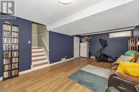 35 Monterey Drive Ottawa ON K2H 7A9