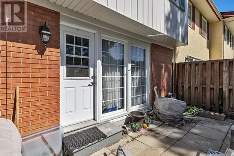 35 Monterey Drive Ottawa ON K2H 7A9