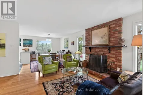 3344 Uplands Drive Ottawa ON K1V 9R9
