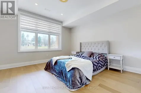 8 Knowles Crescent Seguin ON P0C 1J0