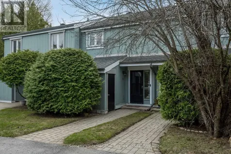 125 Fairway Crescent Collingwood ON L9Y 5B4