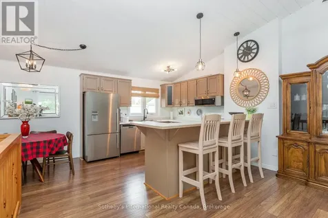 125 Fairway Crescent Collingwood ON L9Y 5B4
