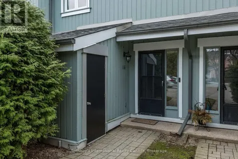 125 Fairway Crescent Collingwood ON L9Y 5B4