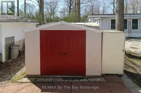6 Pacific Avenue Wasaga Beach ON L9Z 3A8
