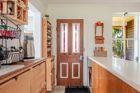 44 Alice Street West Blue Mountains ON N0H 2P0