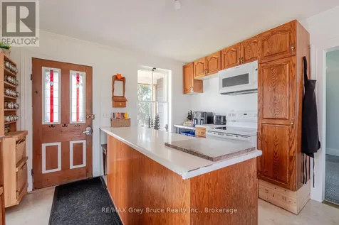 44 Alice Street West Blue Mountains ON N0H 2P0