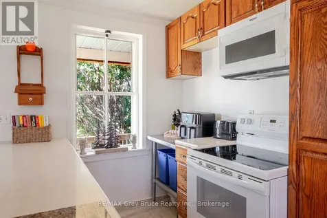 44 Alice Street West Blue Mountains ON N0H 2P0
