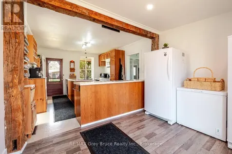 44 Alice Street West Blue Mountains ON N0H 2P0