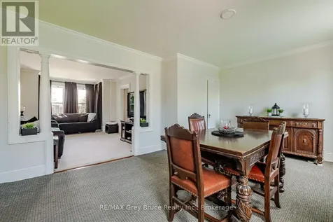 44 Alice Street West Blue Mountains ON N0H 2P0
