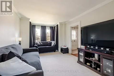 44 Alice Street West Blue Mountains ON N0H 2P0
