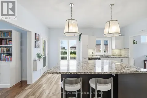17 Mair Mills Drive Collingwood ON L9Y 0A7