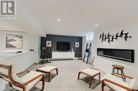 18 Frances Drive Collingwood ON L9Y 0A9