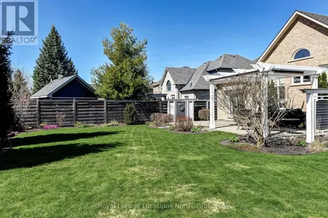 18 Frances Drive Collingwood ON L9Y 0A9